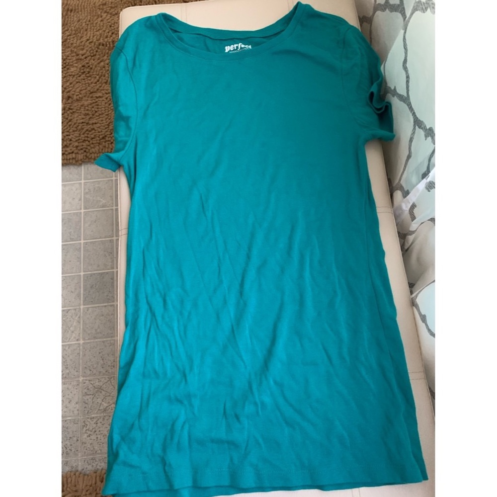 Old Navy Perfect Tee, in a teal, size Med